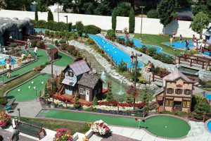 mini-golf Miniature Golf | Bullwinkle's - Wilsonville, OR